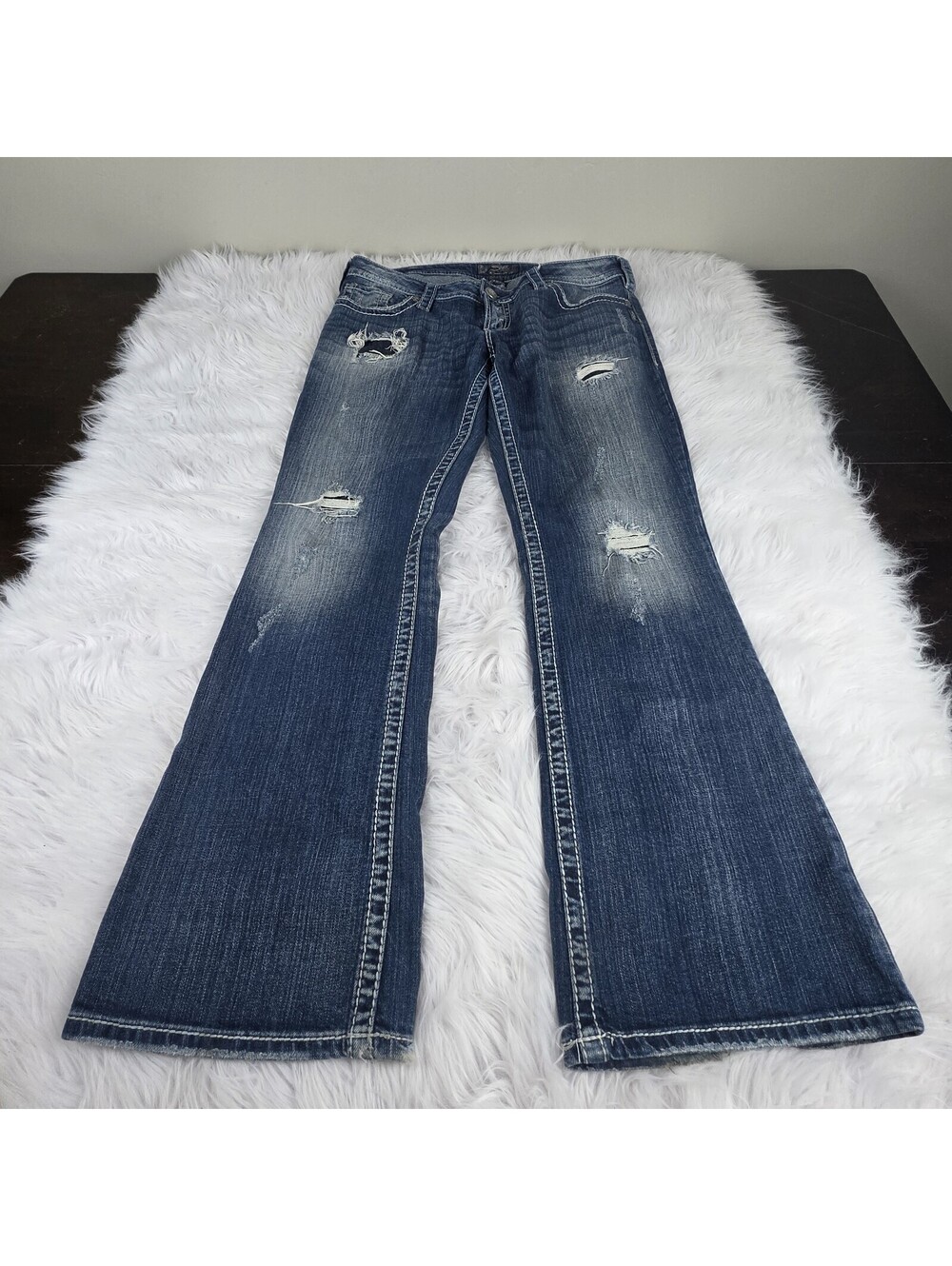 Silver Jeans Women's Pioneer Boot Cut Blue Denim Ripped Patched Size 32 X 31